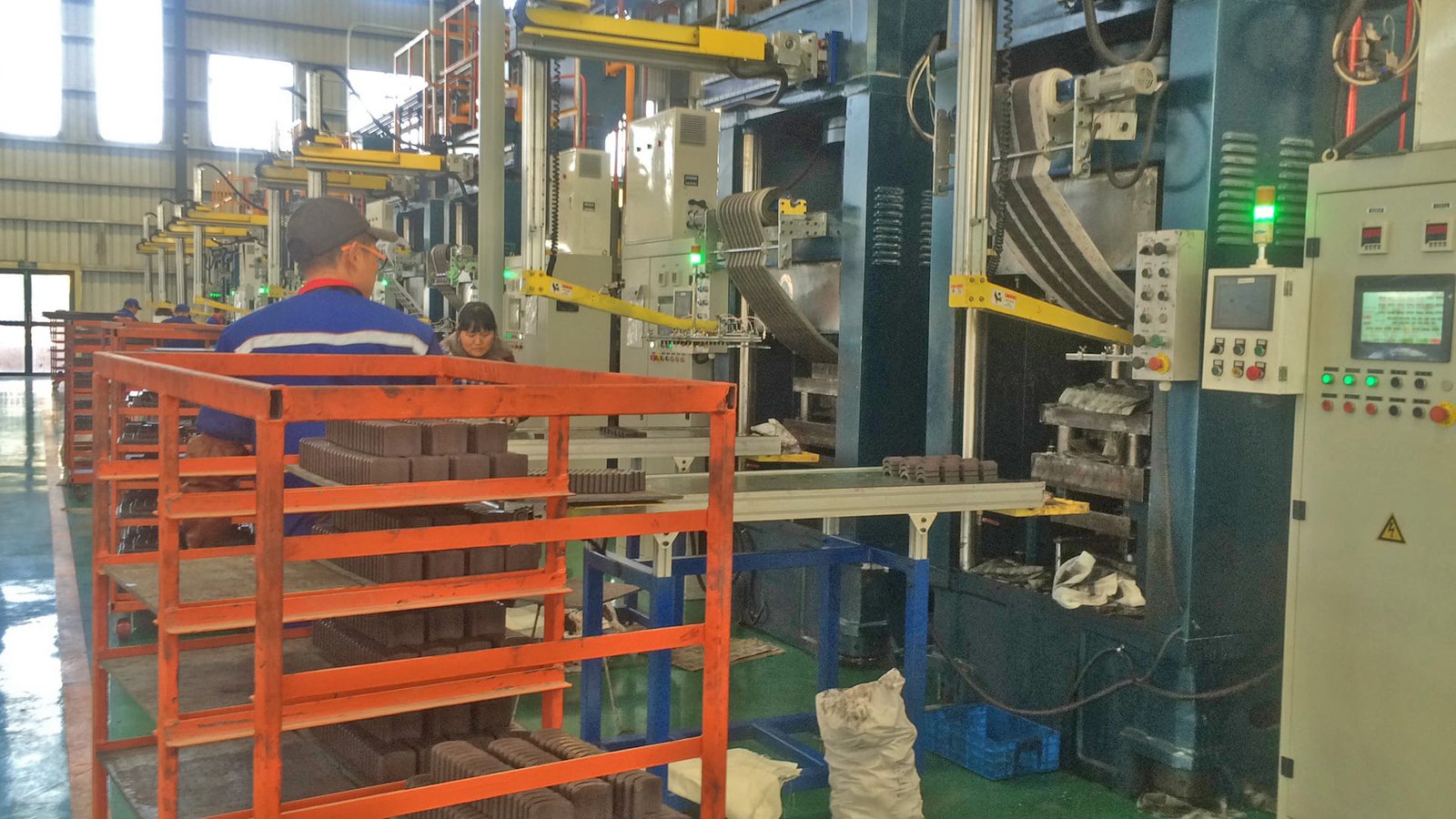 ferrite magnet under pressing process