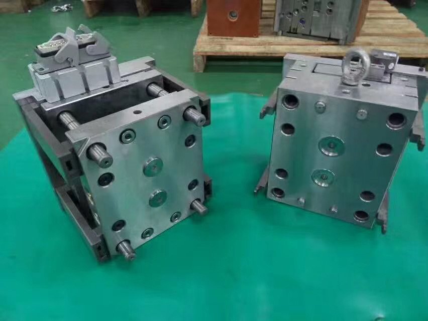 mould tooling for ferrite magnet